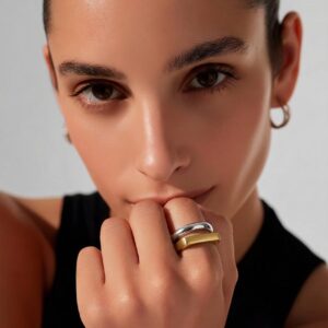 Alternative view of ANILLO EMILY